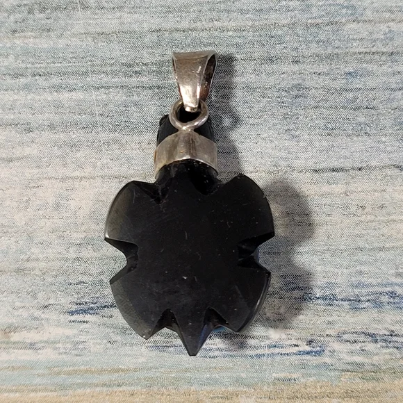🎉HP🎉Onyx Turtle Pendant. - Picture 4 of 8